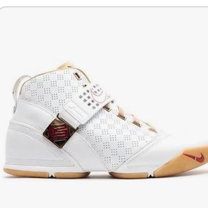 NIKE ZOOM LEBRON 5 SIZE 12 NWT/BOX WHITE CRIMSON GOLD
